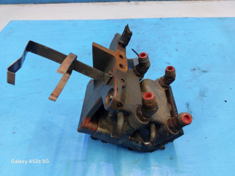 Hydraulik typu CLAAS Axion 840, Gebrauchtmaschine v Hemmet (Obrázek 2)