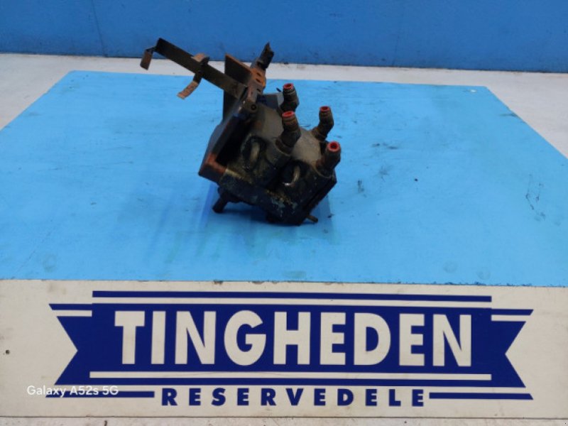 Hydraulik of the type CLAAS Axion 840, Gebrauchtmaschine in Hemmet (Picture 1)