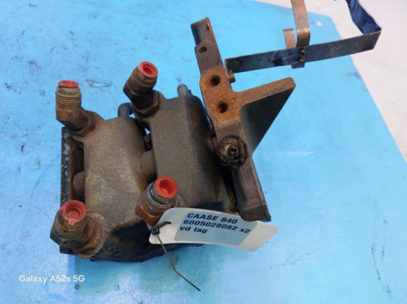 Hydraulik typu CLAAS Axion 840, Gebrauchtmaschine v Hemmet (Obrázek 5)