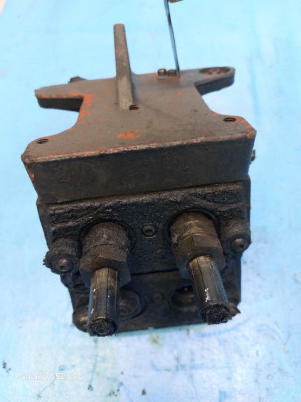 Hydraulik typu CLAAS Axion 840, Gebrauchtmaschine v Hemmet (Obrázek 9)