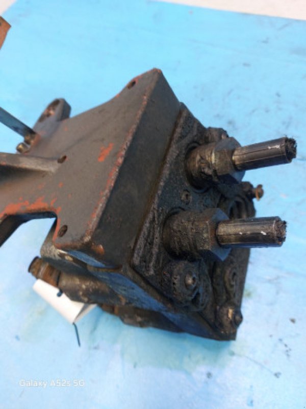 Hydraulik typu CLAAS Axion 840, Gebrauchtmaschine v Hemmet (Obrázek 8)