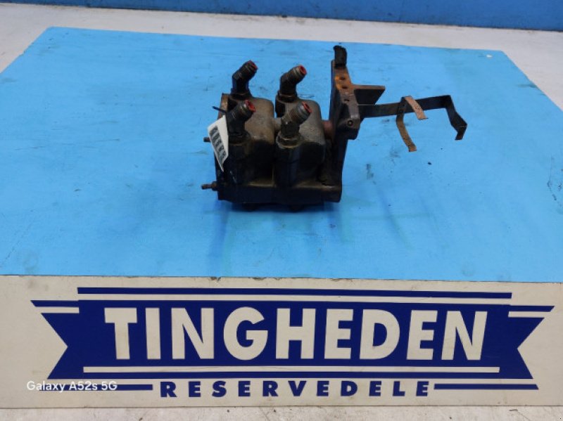 Hydraulik του τύπου CLAAS Axion 840, Gebrauchtmaschine σε Hemmet (Φωτογραφία 1)