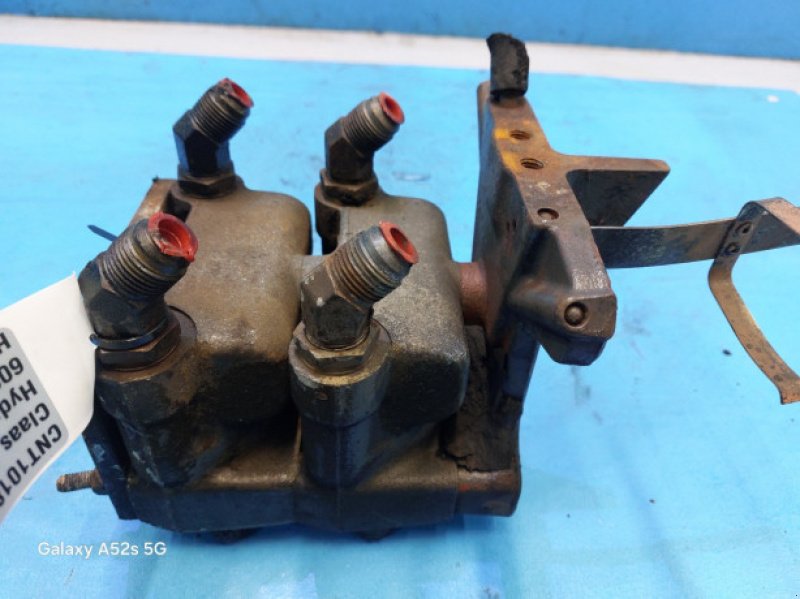 Hydraulik του τύπου CLAAS Axion 840, Gebrauchtmaschine σε Hemmet (Φωτογραφία 3)