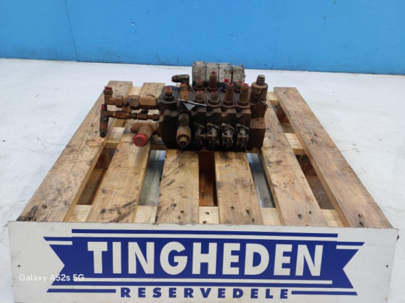 Hydraulik typu CLAAS Axion 840, Gebrauchtmaschine v Hemmet (Obrázek 1)