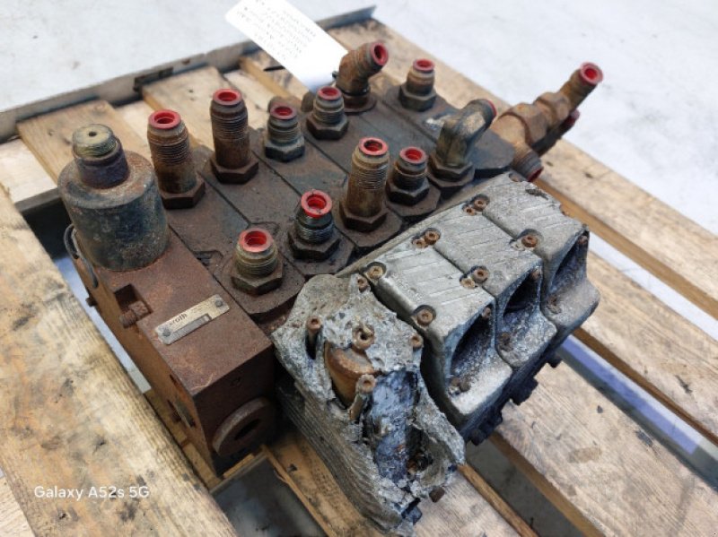 Hydraulik typu CLAAS Axion 840, Gebrauchtmaschine v Hemmet (Obrázek 13)