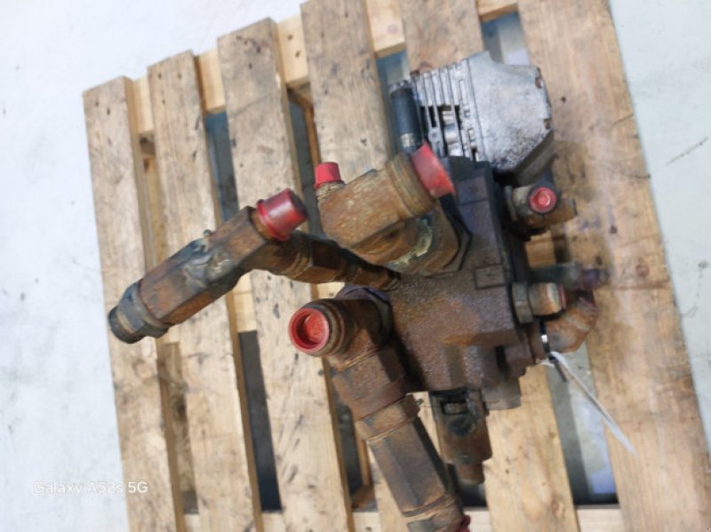 Hydraulik typu CLAAS Axion 840, Gebrauchtmaschine v Hemmet (Obrázek 15)