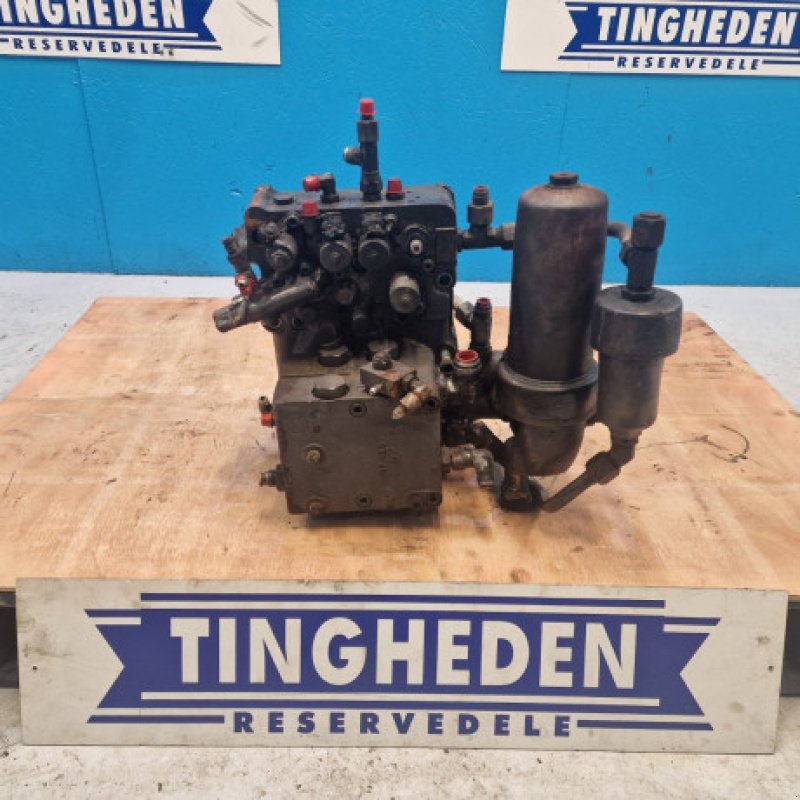 Hydraulik typu CLAAS Axion 840, Gebrauchtmaschine v Hemmet (Obrázek 2)