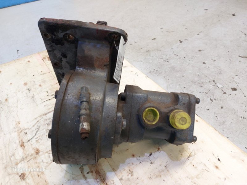 Hydraulik typu Ford 8870, Gebrauchtmaschine v Hemmet (Obrázek 4)