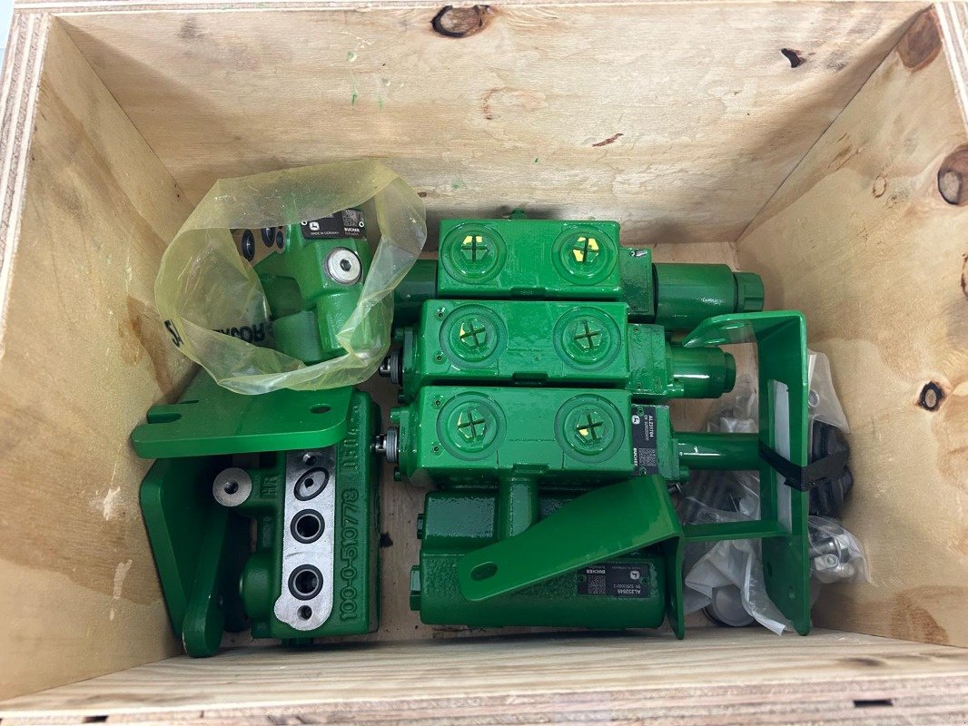 Hydraulik typu John Deere Einhebelsteuergerät mechanisch vom 6155R, Gebrauchtmaschine v Sittensen (Obrázek 3)