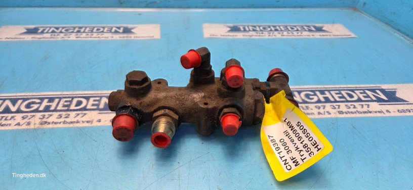 Hydraulik του τύπου Massey Ferguson 3060, Gebrauchtmaschine σε Hemmet (Φωτογραφία 4)