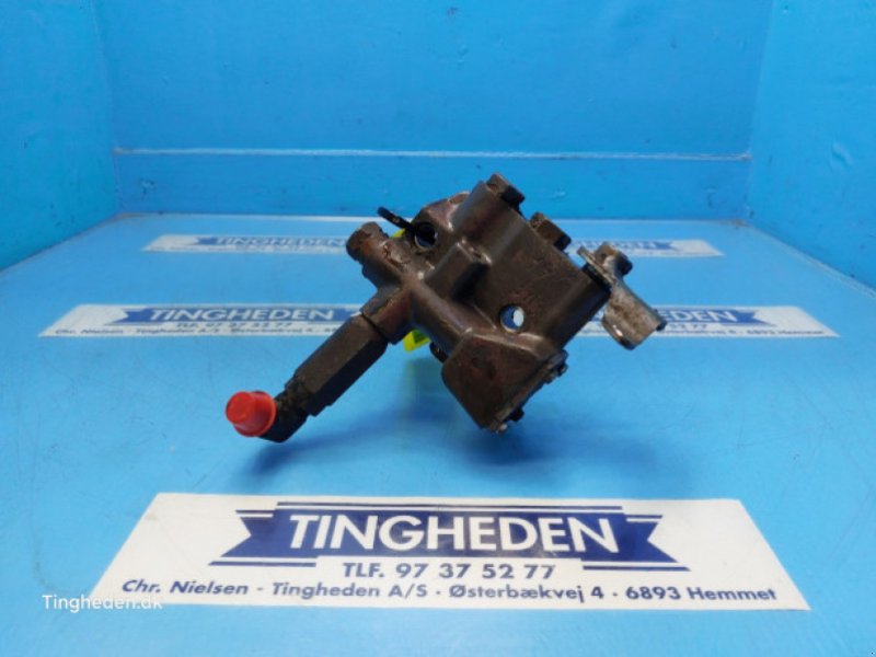 Hydraulik des Typs Massey Ferguson 690, Gebrauchtmaschine in Hemmet (Bild 1)
