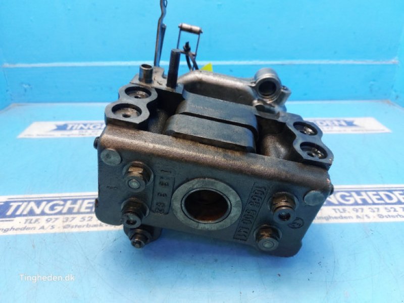 Hydraulik typu Massey Ferguson 690, Gebrauchtmaschine v Hemmet (Obrázek 2)