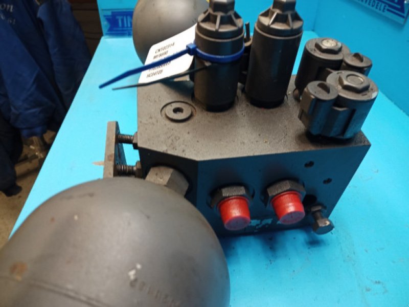 Hydraulik typu Massey Ferguson 8690, Gebrauchtmaschine v Hemmet (Obrázek 4)