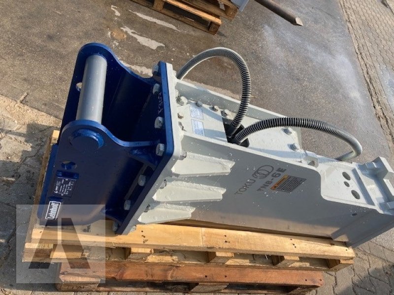 Hydraulikhammer des Typs TOKU TNB-6E, Neumaschine in Regensburg (Bild 1)