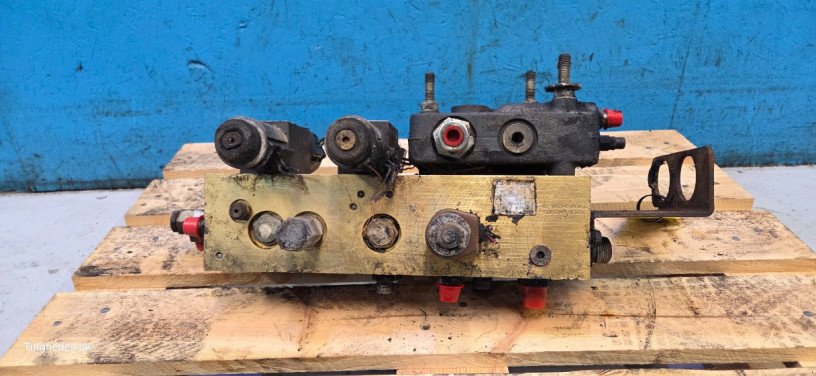 hydraulische Anlage типа Case 8010, Gebrauchtmaschine в Hemmet (Фотография 4)