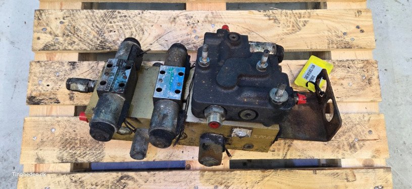 hydraulische Anlage типа Case 8010, Gebrauchtmaschine в Hemmet (Фотография 3)