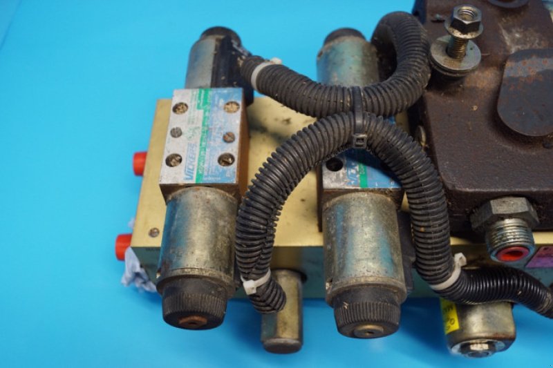 hydraulische Anlage типа Case 8010, Gebrauchtmaschine в Hemmet (Фотография 2)