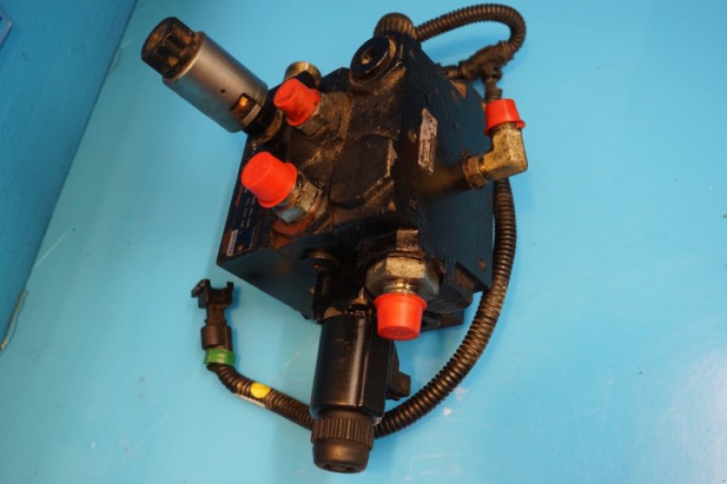 hydraulische Anlage типа Case 8010, Gebrauchtmaschine в Hemmet (Фотография 9)