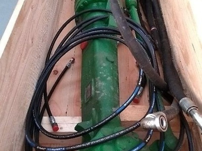 hydraulische Anlage des Typs John Deere HINTERACHSE FÜR JD MÄHDRESCHER T660/670, Gebrauchtmaschine in Sittensen (Bild 1)