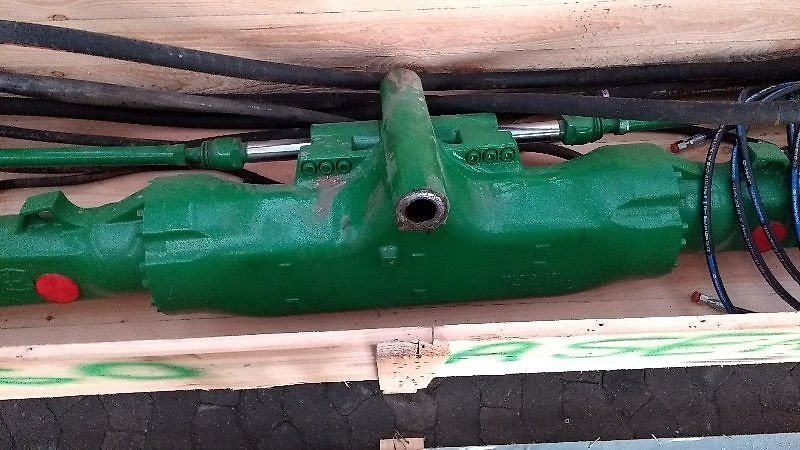 hydraulische Anlage typu John Deere HINTERACHSE FÜR JD MÄHDRESCHER T660/670, Gebrauchtmaschine v Sittensen (Obrázek 3)