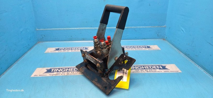 hydraulische Anlage типа MacDon D60, Gebrauchtmaschine в Hemmet (Фотография 2)