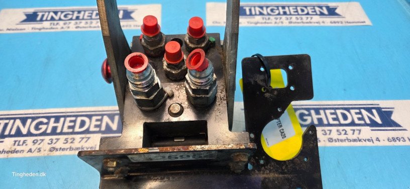 hydraulische Anlage типа MacDon D60, Gebrauchtmaschine в Hemmet (Фотография 4)