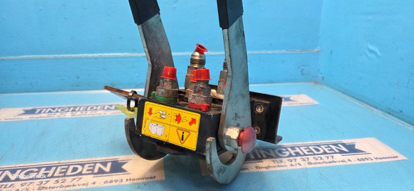 hydraulische Anlage типа MacDon D60, Gebrauchtmaschine в Hemmet (Фотография 7)