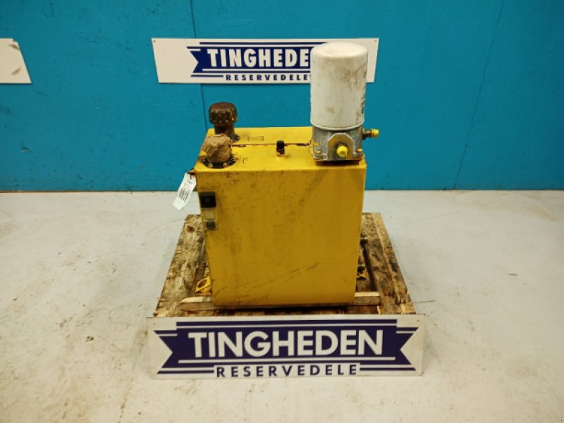 hydraulische Anlage Türe ait New Holland TF78, Gebrauchtmaschine içinde Hemmet (resim 1)