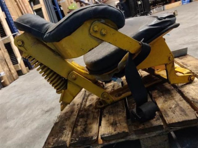 Kabine des Typs John Deere 310, Gebrauchtmaschine in Hemmet (Bild 6)