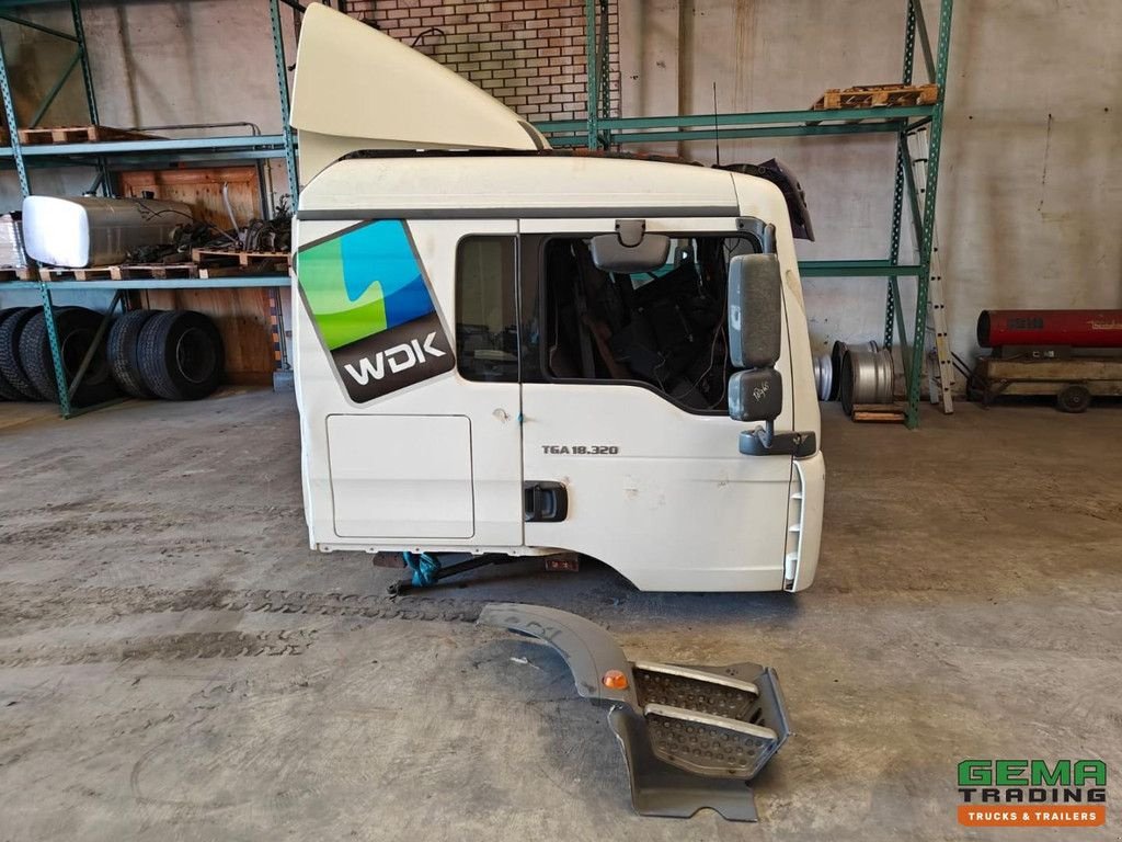 Kabine za tip MAN TGA Cabine, Gebrauchtmaschine u Oud Gastel (Slika 2)