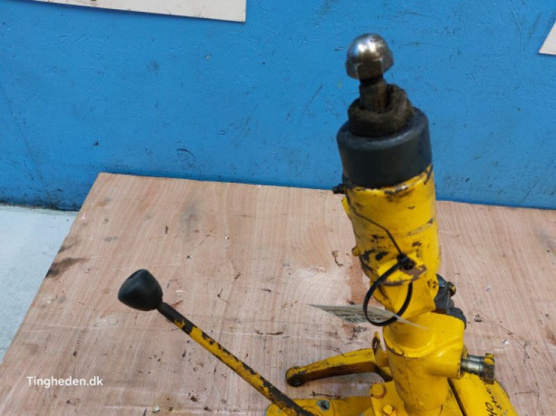 Kabine des Typs Massey Ferguson 135, Gebrauchtmaschine in Hemmet (Bild 4)