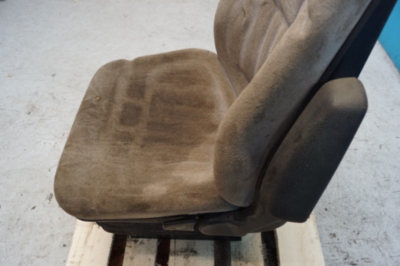 Kabine of the type Massey Ferguson 32, Gebrauchtmaschine in Hemmet (Picture 11)