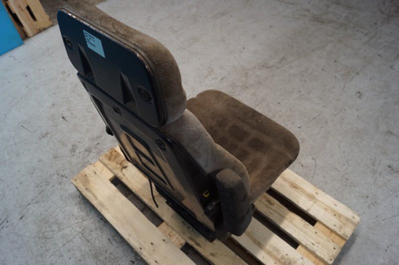 Kabine of the type Massey Ferguson 32, Gebrauchtmaschine in Hemmet (Picture 5)