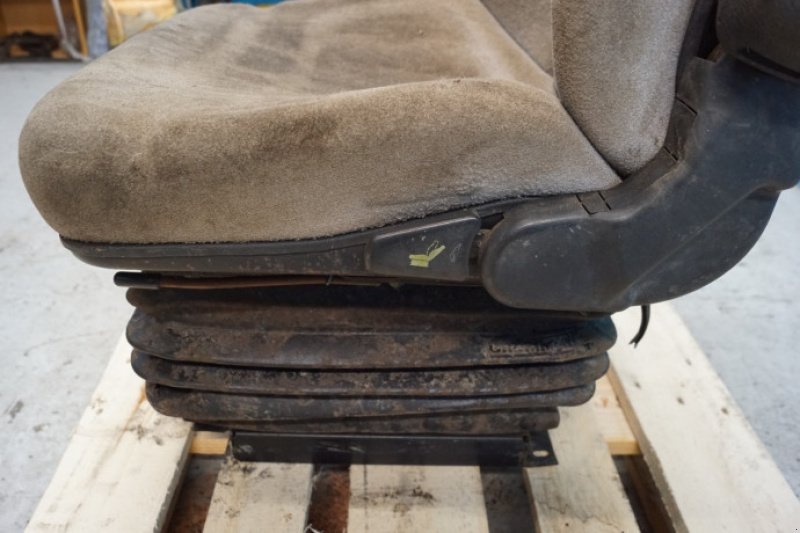 Kabine of the type Massey Ferguson 32, Gebrauchtmaschine in Hemmet (Picture 12)