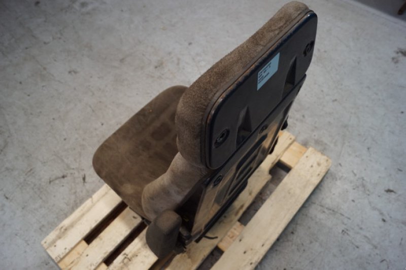 Kabine of the type Massey Ferguson 32, Gebrauchtmaschine in Hemmet (Picture 9)