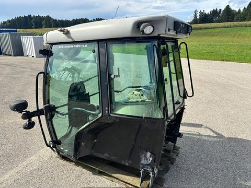 Kabine des Typs Sonstige Kabine zu MF-Serie 5000, Gebrauchtmaschine in NATTERNBACH (Bild 2)