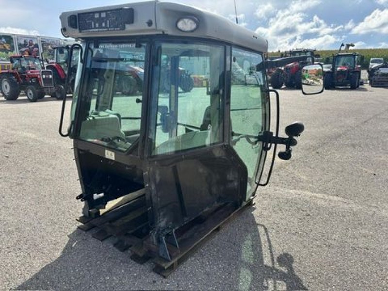 Kabine des Typs Sonstige Kabine zu MF-Serie 5000, Gebrauchtmaschine in NATTERNBACH (Bild 7)