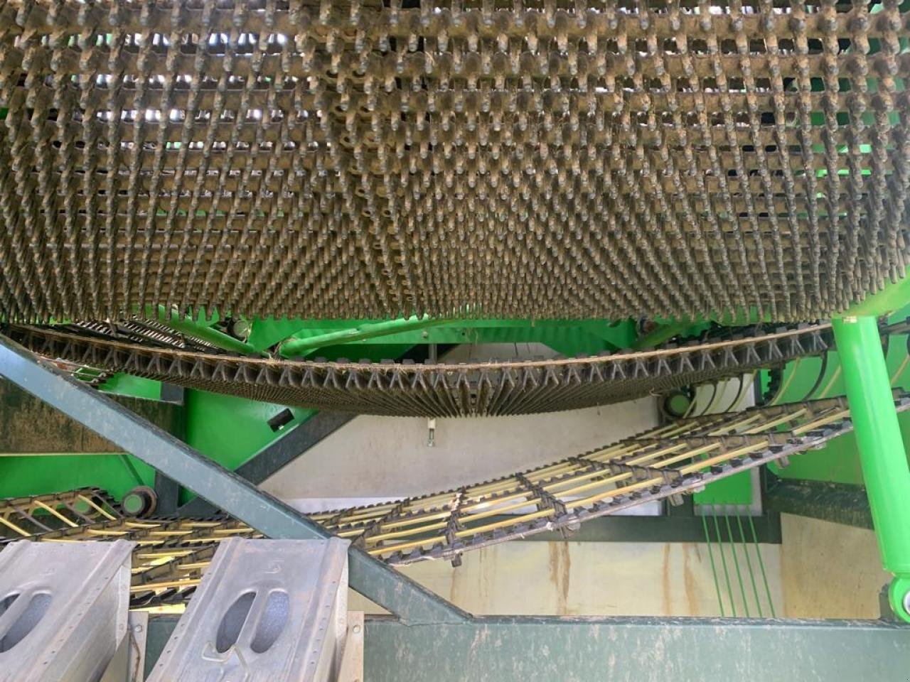Kartoffel-VE des Typs AVR SPIRIT 6200 DEMO, Neumaschine in Niederkirchen (Bild 6)