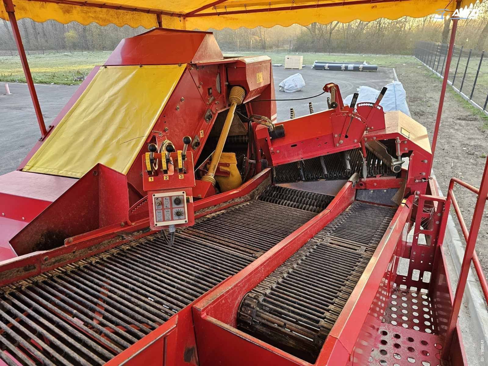 Kartoffel-VE van het type Grimme SE 140 UB, Gebrauchtmaschine in Naklo (Foto 4)