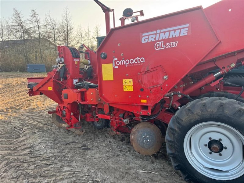 Kartoffellegemaschine del tipo Grimme GL-840 Compacta // 8 rækket // 3m bred på vejen, Gebrauchtmaschine en Tønder (Imagen 1)