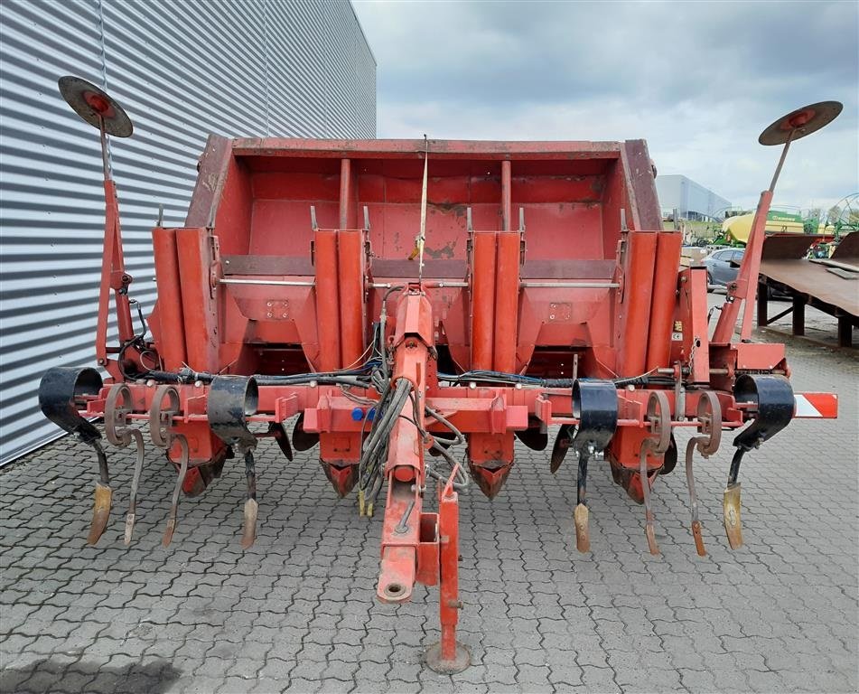 Kartoffellegemaschine des Typs Kverneland UN 3200 Bejdseanlæg 2 dyser/række, Gebrauchtmaschine in Horsens (Bild 3)
