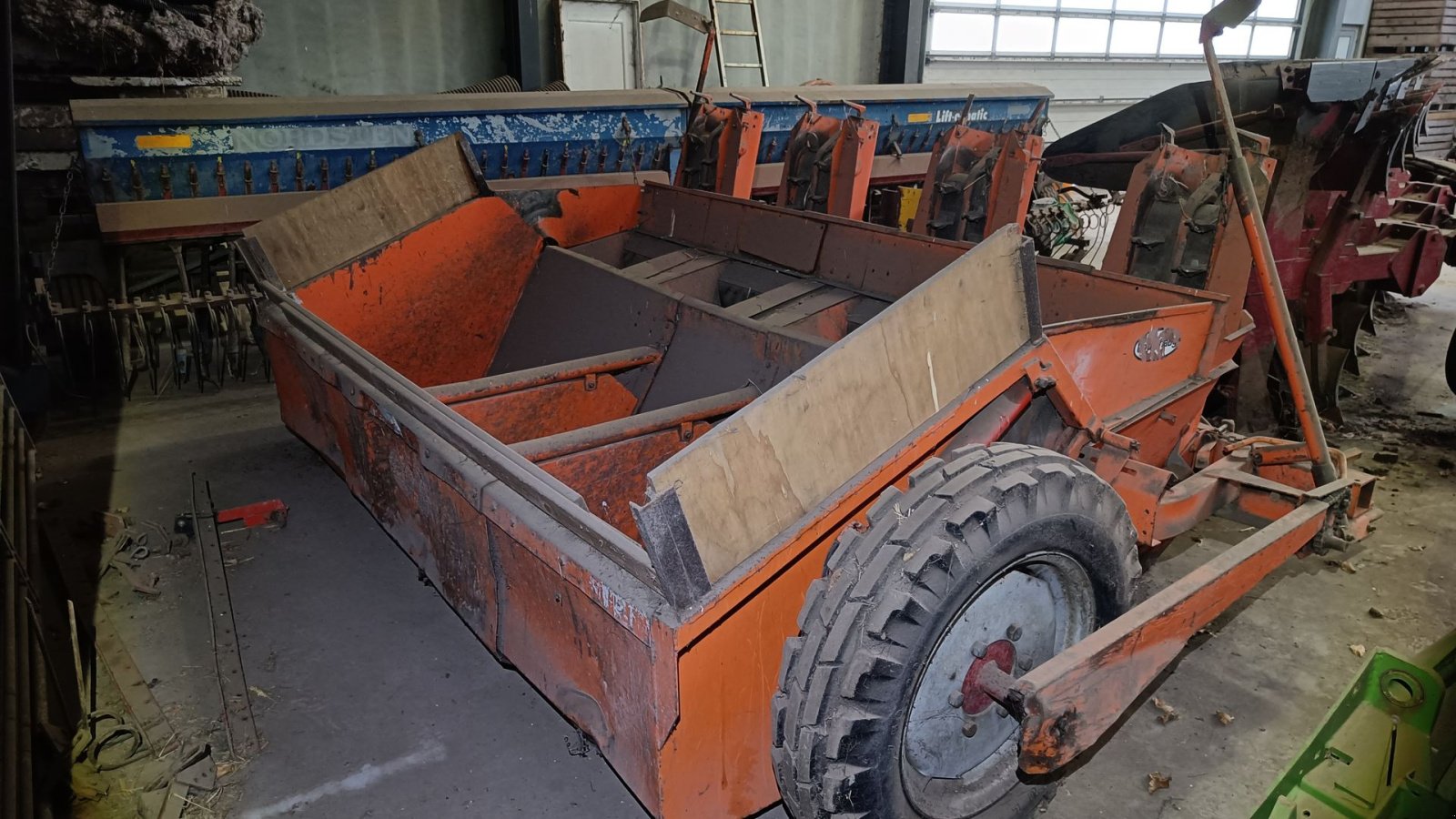 Kartoffellegemaschine Türe ait Sonstige 4 rækket med Viby bejdsetank & sporløsner, Gebrauchtmaschine içinde Egtved (resim 3)