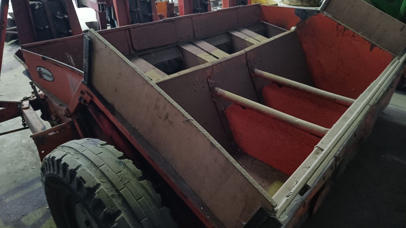 Kartoffellegemaschine Türe ait Sonstige 4 rækket med Viby bejdsetank & sporløsner, Gebrauchtmaschine içinde Egtved (resim 4)