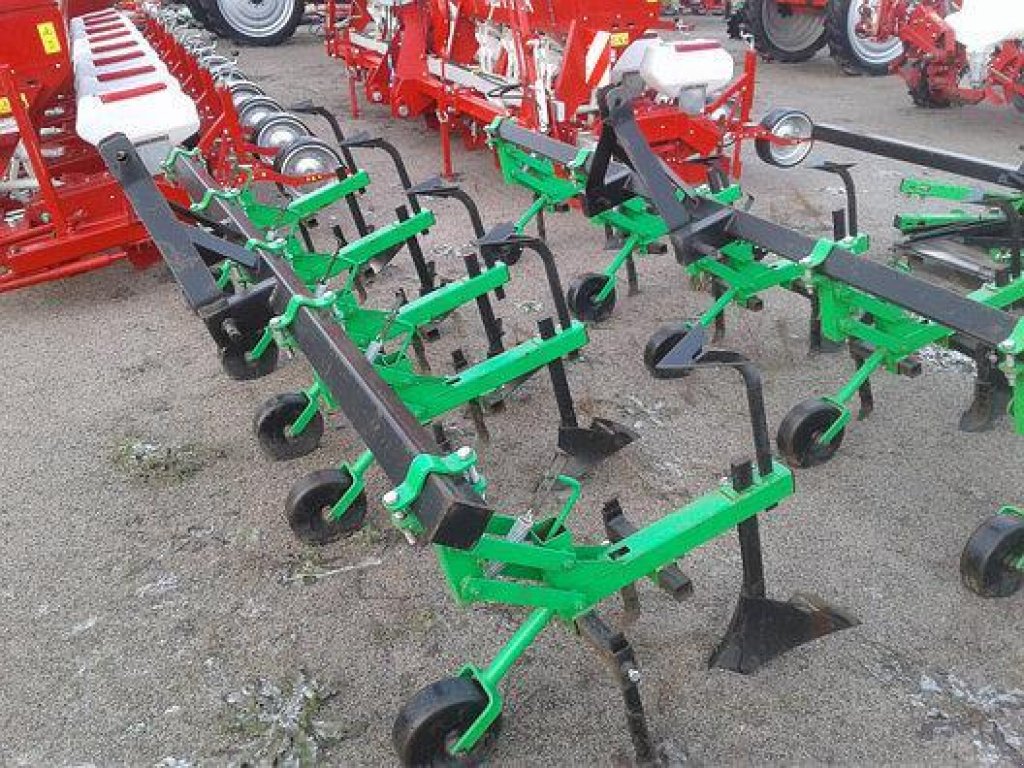 Kartoffelpflegetechnik des Typs BOMET 5, Gebrauchtmaschine in Глеваха (Bild 1)