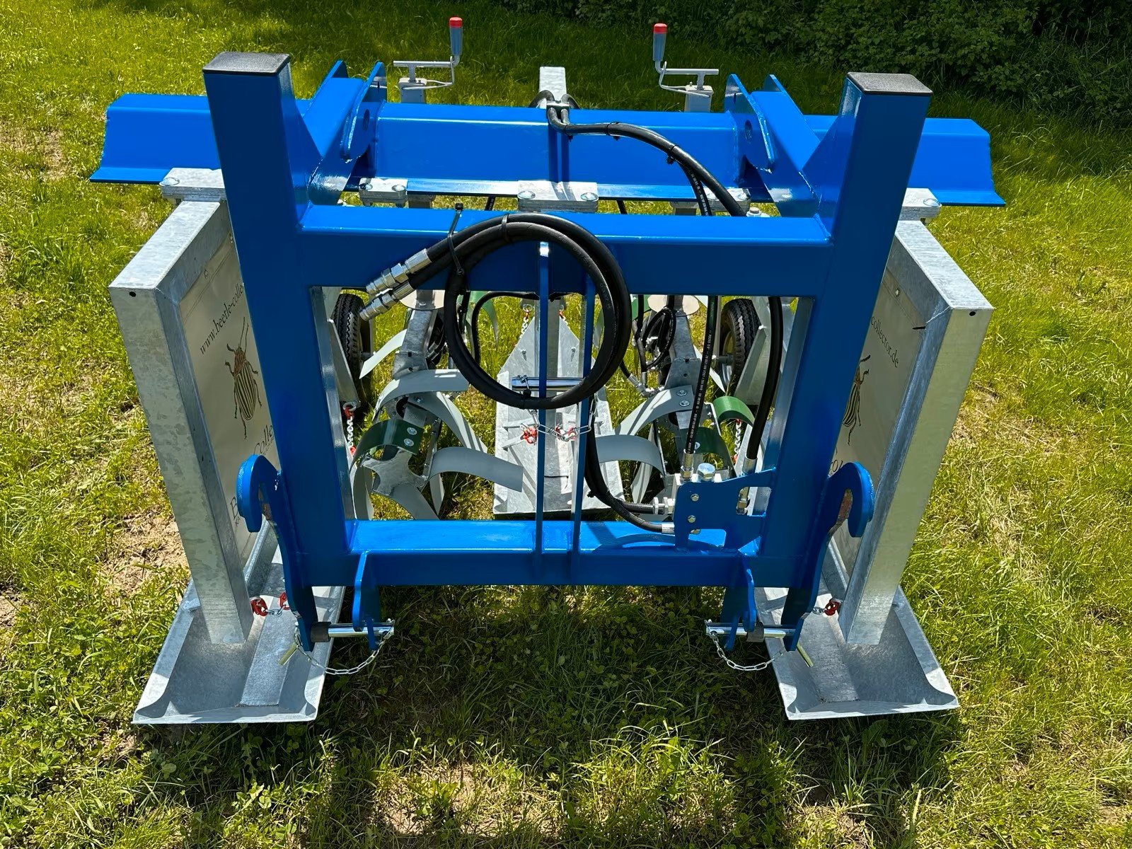 Kartoffelpflegetechnik des Typs Gallinger Maschinenbau Beetle Collector KSG 2, Neumaschine in Halsbach (Bild 5)