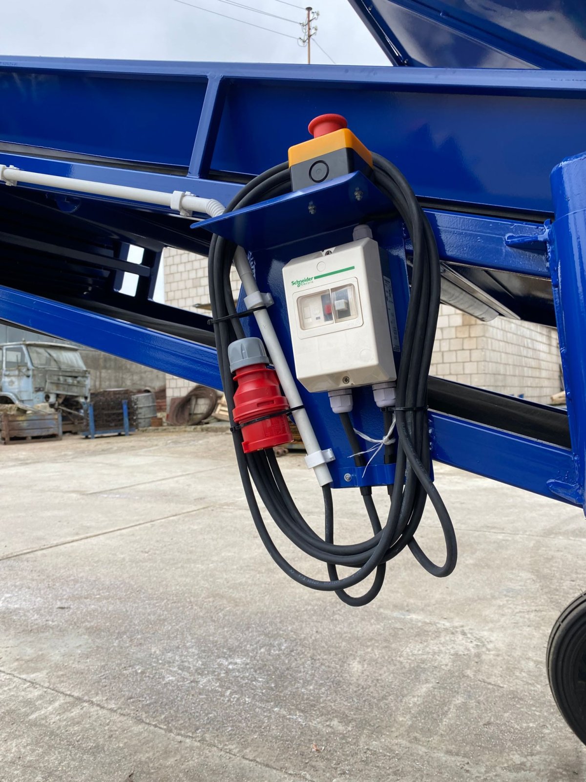 Kartoffelpflegetechnik of the type Rolmet Vorratsbunker / Receiving hopper, Neumaschine in Michałowo (Picture 13)