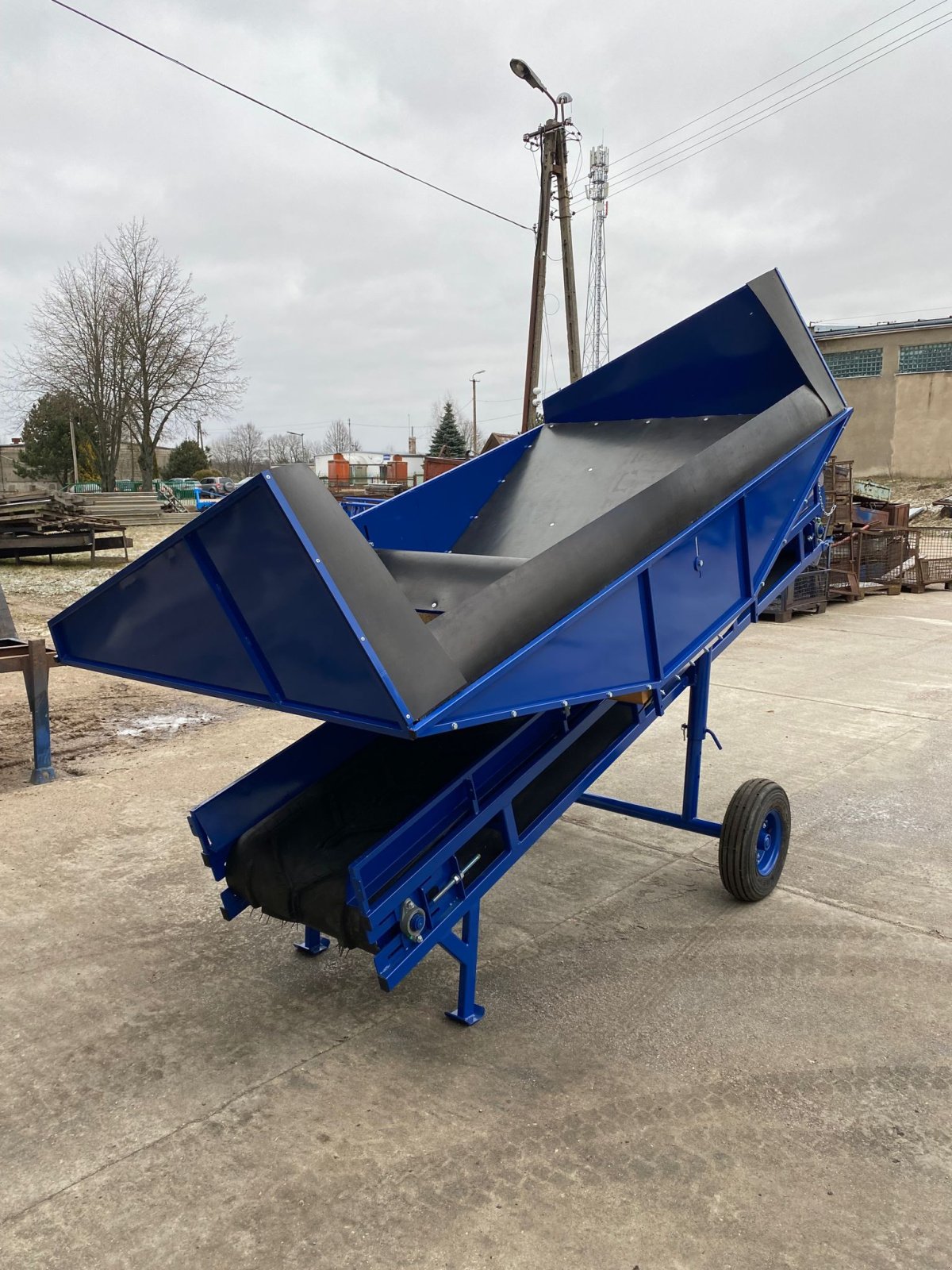 Kartoffelpflegetechnik of the type Rolmet Vorratsbunker / Receiving hopper, Neumaschine in Michałowo (Picture 20)