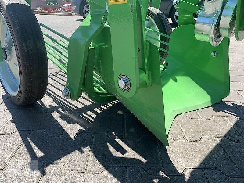 Kartoffelroder typu BOMET Kartoffelroder Bomet Z655/1 Kartoffel Roder Heckauswurf NEU, Neumaschine v Sülzetal OT Osterweddingen (Obrázek 2)