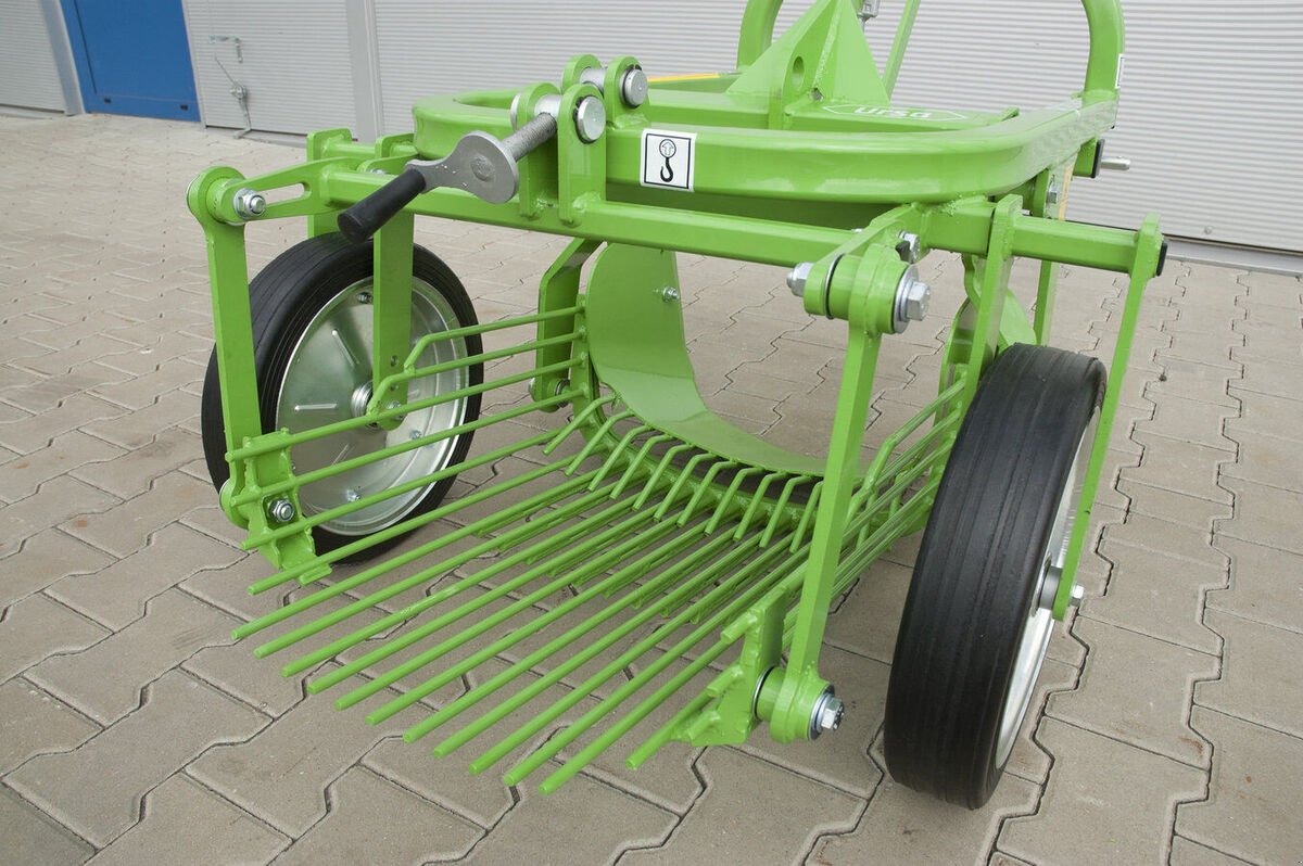 Kartoffelroder des Typs BOMET Schwingsiebroder / potato digger, Neumaschine in Michałowo (Bild 8)