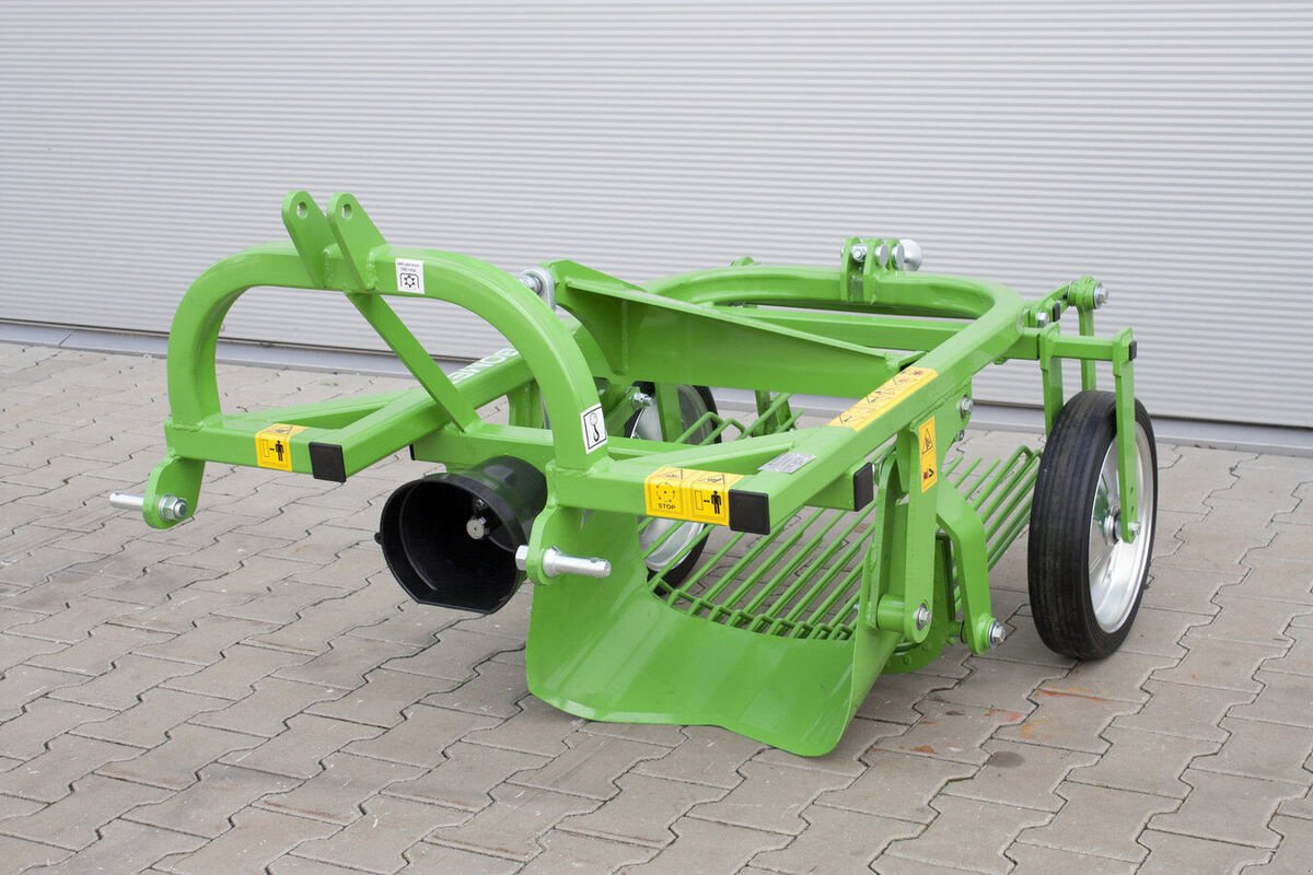 Kartoffelroder des Typs BOMET Schwingsiebroder / potato digger, Neumaschine in Michałowo (Bild 1)